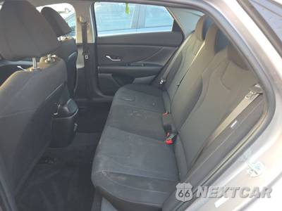 2025 Hyundai Elantra SE - zdjęcie 13 z 30 - miniatura