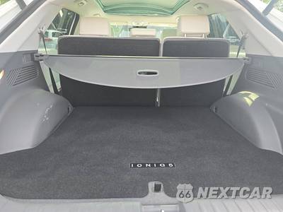2023 Hyundai IONIQ 5 Limited - zdjęcie 16 z 29 - miniatura