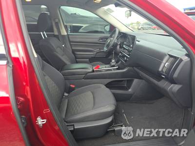 2024 Nissan Pathfinder SV - zdjęcie 8 z 30 - miniatura
