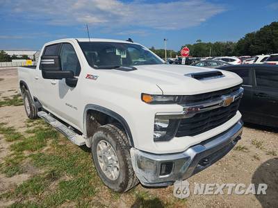 2025 Chevrolet Silverado 2500HD LT Crew Cab Medium Bed 1LT - zdjęcie 3 z 25 - miniatura