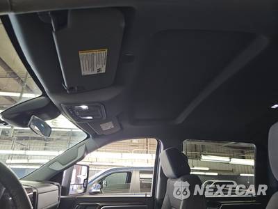 2025 Chevrolet Silverado 2500HD LT Crew Cab Medium Bed 1LT - zdjęcie 17 z 48 - miniatura