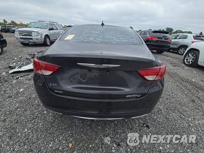 2015 Chrysler 200C - zdjęcie 16 z 43 - miniatura