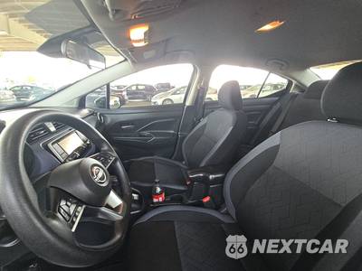 2024 Nissan Versa SV - zdjęcie 7 z 37 - miniatura