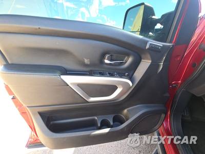 2019 Nissan TITAN XD PRO-4X Crew Cab Medium Bed - zdjęcie 9 z 39 - miniatura