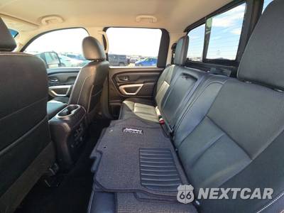 2019 Nissan TITAN XD PRO-4X Crew Cab Medium Bed - zdjęcie 13 z 39 - miniatura
