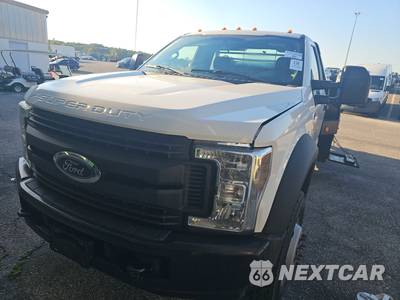 2018 Ford Super Duty F-550 Cab Chassis XL Regular Cab DRW