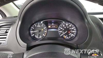 2016 Nissan Altima 2.5 SR - zdjęcie 17 z 50 - miniatura