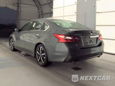 2016 Nissan Altima 2.5 SR - zdjęcie 6 z 50 - miniatura