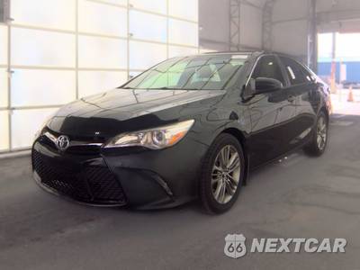 2017 Toyota Camry SE - zdjęcie 1 z 48 - miniatura