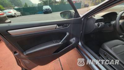 2022 Volkswagen Passat 2.0T SE - zdjęcie 7 z 17 - miniatura