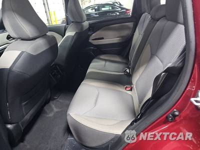 2025 Subaru Forester Premium - zdjęcie 13 z 21 - miniatura