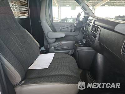 2025 GMC Savana 2500 Cargo Van 1WT 135.0" WB - zdjęcie 8 z 27 - miniatura