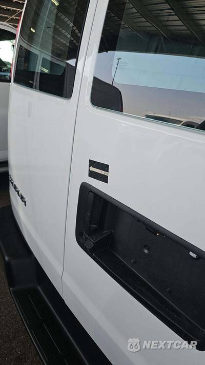 2025 GMC Savana 2500 Cargo Van 1WT 135.0" WB - zdjęcie 19 z 27 - miniatura