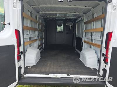 2025 Ram ProMaster 2500 Cargo Van Tradesman w/Passenger Seat Low Roof 136.0" WB - zdjęcie 17 z 28 - miniatura