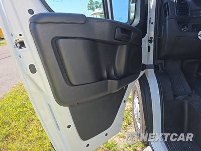 2025 Ram ProMaster 2500 Cargo Van Tradesman w/Passenger Seat Low Roof 136.0" WB - zdjęcie 9 z 27 - miniatura