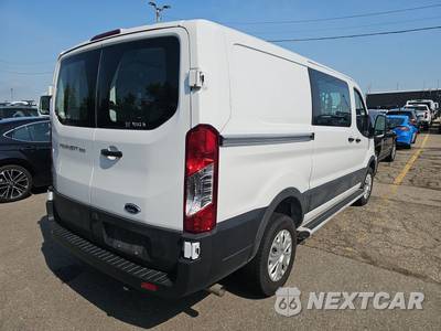 2025 Ford Transit 250 Cargo Van Low Roof 130.0" WB - zdjęcie 4 z 26 - miniatura