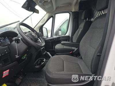 2025 Ram ProMaster 2500 Cargo Van Tradesman w/Passenger Seat Low Roof 136.0" WB - zdjęcie 7 z 26 - miniatura