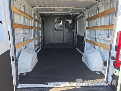 2025 Ram ProMaster 2500 Cargo Van Tradesman w/Passenger Seat Low Roof 136.0" WB - zdjęcie 15 z 24 - miniatura