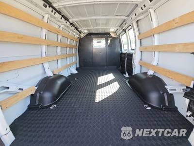 2025 Chevrolet Express 2500 Cargo Van 1WT 135.0" WB - zdjęcie 15 z 20 - miniatura