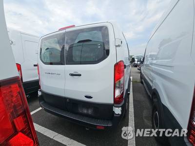 2025 Ford Transit 250 Cargo Van Low Roof 130.0" WB - zdjęcie 5 z 21 - miniatura