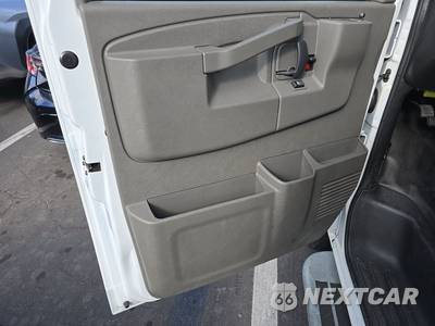 2025 Chevrolet Express 2500 Cargo Van 1WT 135.0" WB - zdjęcie 9 z 44 - miniatura