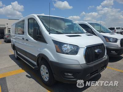 2025 Ford Transit 250 Cargo Van Low Roof 130.0" WB - zdjęcie 3 z 30 - miniatura