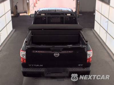 2023 Nissan TITAN SV Crew Cab Short Bed - zdjęcie 5 z 39 - miniatura