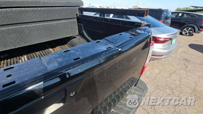 2023 Nissan TITAN SV Crew Cab Short Bed - zdjęcie 35 z 39 - miniatura