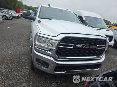 2024 Ram 2500 Big Horn Crew Cab Medium Bed - zdjęcie 2 z 30 - miniatura