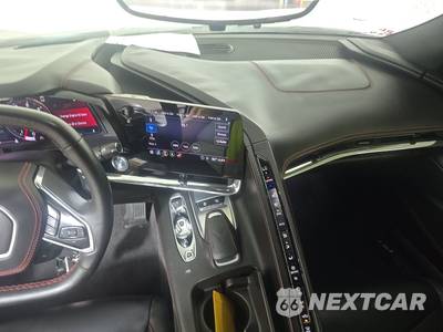 2020 Chevrolet Corvette Stingray Coupe 3LT - zdjęcie 11 z 24 - miniatura