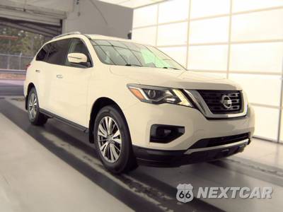 2020 Nissan Pathfinder S - zdjęcie 3 z 37 - miniatura