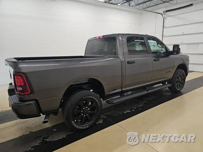 2026 Ram 2500 Big Horn Crew Cab Medium Bed - zdjęcie 4 z 27 - miniatura