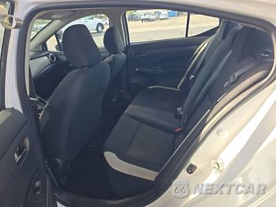 2022 Nissan Versa SV - zdjęcie 13 z 24 - miniatura