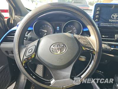 2022 Toyota C-HR XLE - zdjęcie 10 z 23 - miniatura