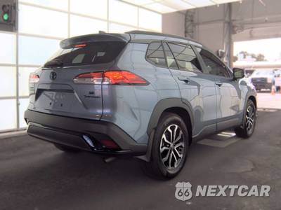 2025 Toyota Corolla Cross Hybrid SE - zdjęcie 4 z 23 - miniatura