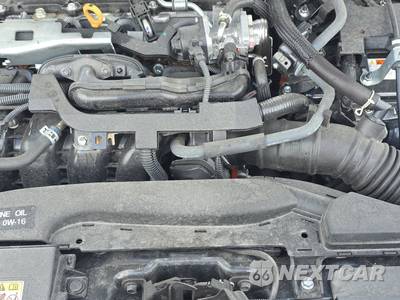2025 Toyota Corolla Cross Hybrid SE - zdjęcie 15 z 24 - miniatura