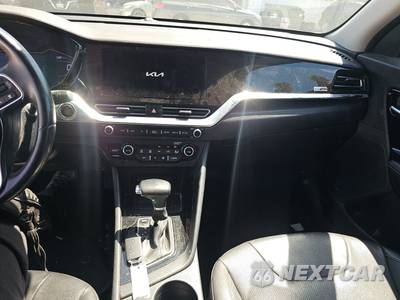 2022 Kia Niro Touring SE - zdjęcie 11 z 21 - miniatura