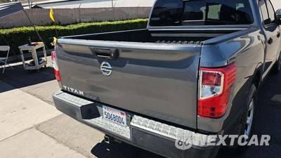 2018 Nissan TITAN S Crew Cab Short Bed - zdjęcie 30 z 33 - miniatura