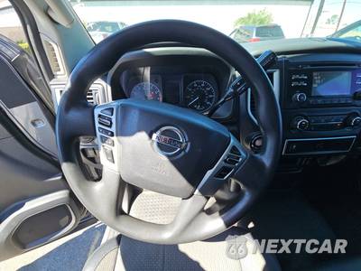 2018 Nissan TITAN S Crew Cab Short Bed - zdjęcie 10 z 33 - miniatura