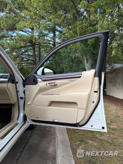 2014 Lexus LS 460 - zdjęcie 9 z 34 - miniatura