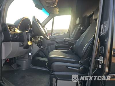 2018 Mercedes-Benz Sprinter 3500XD Cargo Van DRW High Roof 170.3" WB - zdjęcie 7 z 21 - miniatura