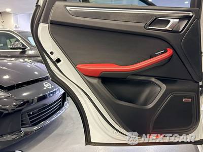 2018 Porsche Macan GTS - zdjęcie 36 z 48 - miniatura