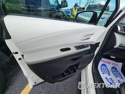 2026 Toyota Sienna XLE 8-Passenger 120.5" WB - zdjęcie 9 z 26 - miniatura