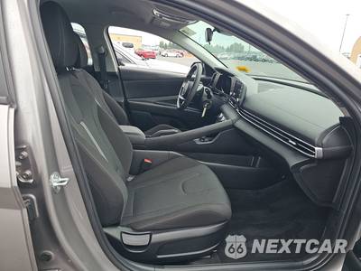 2023 Hyundai Elantra SE - zdjęcie 8 z 28 - miniatura
