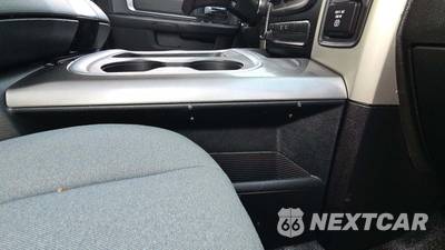 2021 Ram 1500 Classic SLT Extended Cab Medium Bed - zdjęcie 25 z 39 - miniatura
