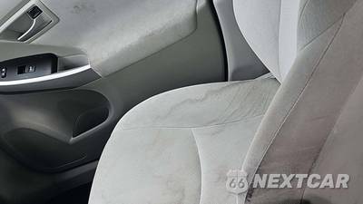 2014 Toyota Prius Three - zdjęcie 23 z 54 - miniatura