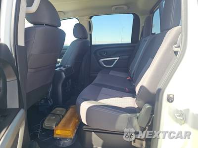 2024 Nissan TITAN SV Crew Cab Short Bed - zdjęcie 13 z 21 - miniatura