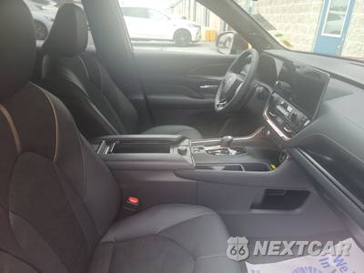 2026 Toyota Grand Highlander Hybrid MAX Limited - zdjęcie 8 z 21 - miniatura