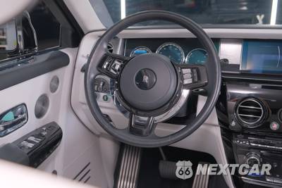 2022 Rolls-Royce Phantom - zdjęcie 38 z 50 - miniatura
