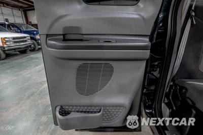 2003 Ford Super Duty F-350 XLT Extended Cab Medium Bed w/Rear Doors - zdjęcie 20 z 25 - miniatura
